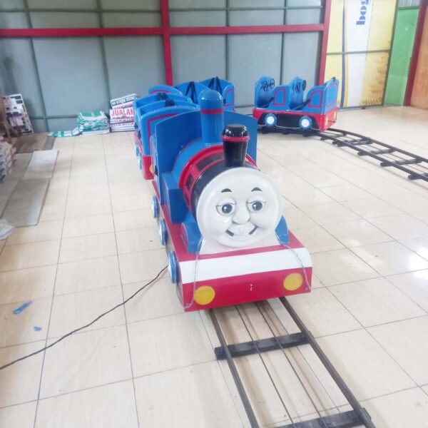 Kereta Api Anak Pasar Malam